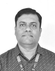 Dr Senthil J